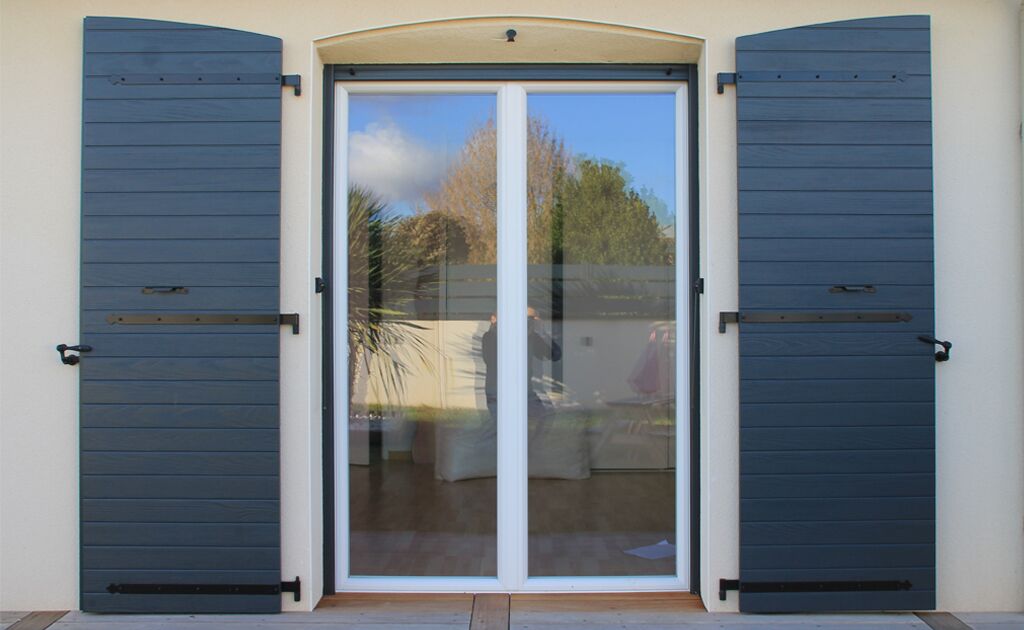 Volet-battant-composites-poseidon-4-1024x630px