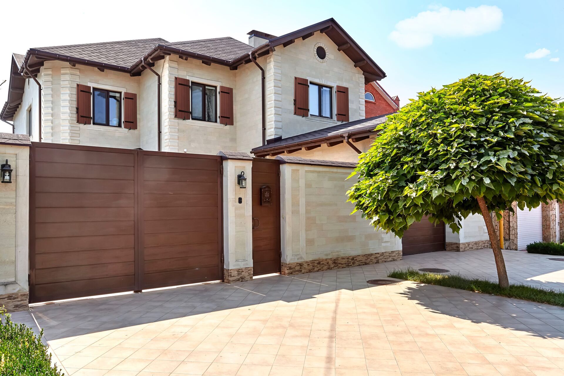 Volet-battant-bois-sapin-du-nord-27-32-mm-min