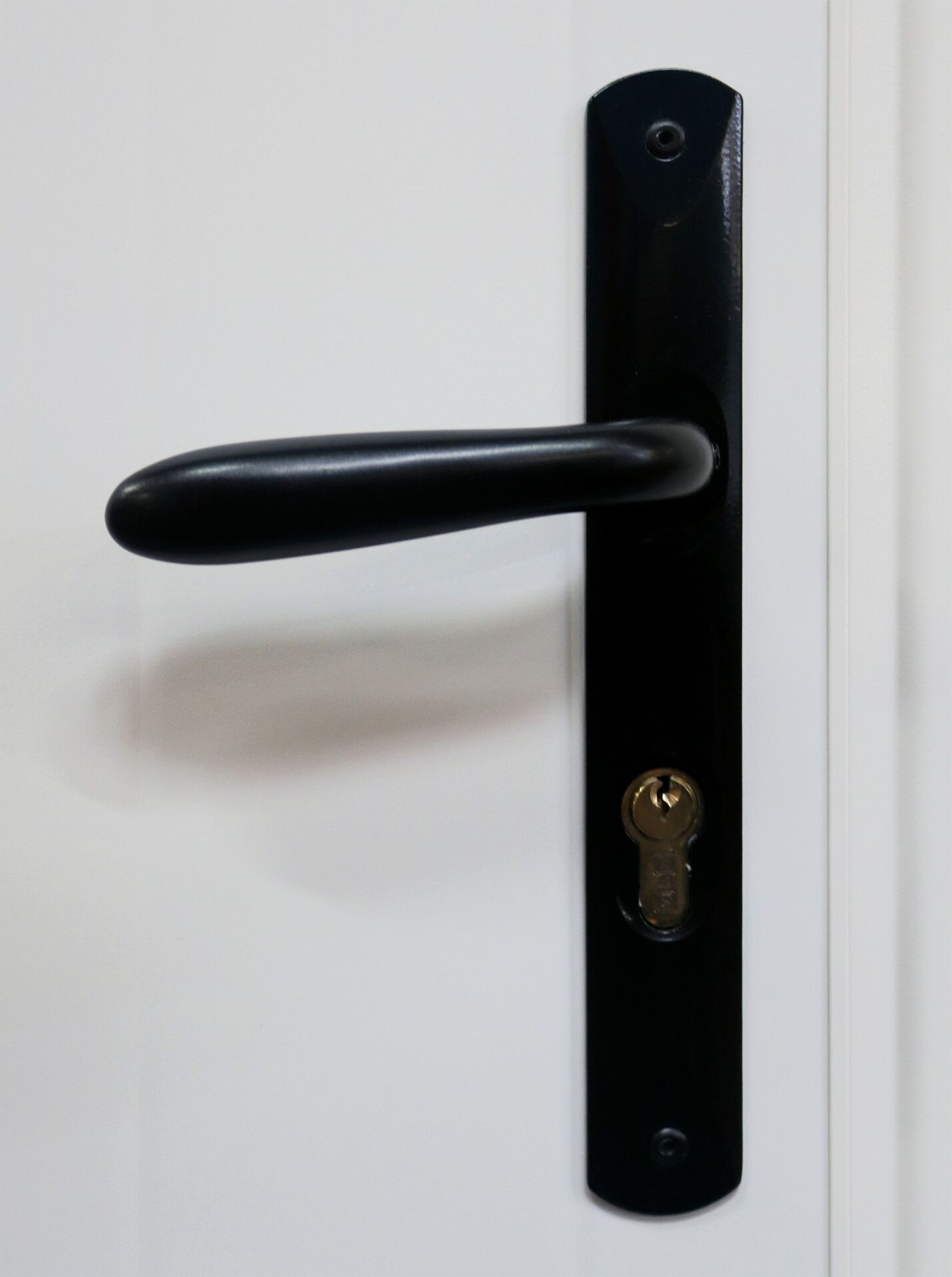 Serrure-3-points-aluminium-noire-2