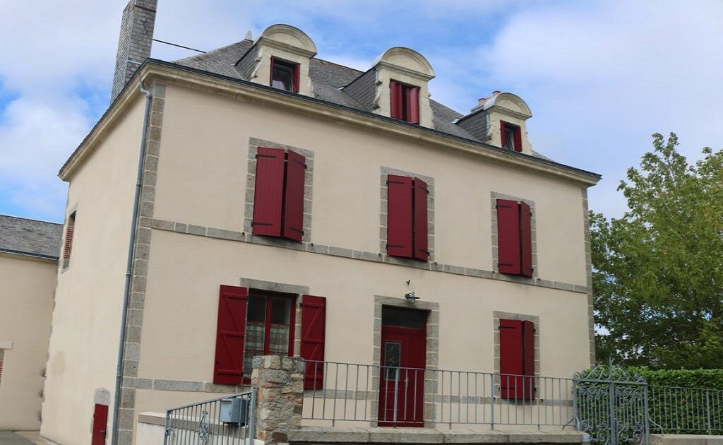 VB PVC Atlas-4-min-1024x706-1